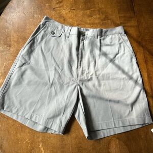 NWT Towncraft Light Gray Men's Flat Front Shorts Size 38